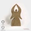 Skulptur Engel aus massivem Holz