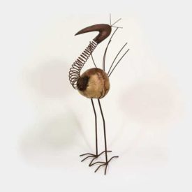 Skulptur Flamingo aus verrostetem Metall mit Kokosnuss-Körper