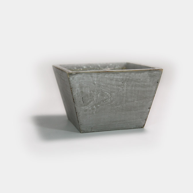 Quadratische Holzschale "shabby chic" in grau 3 Quadratische, graue Holz-Schalen im shabby chic.