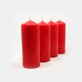 vier, rote Stumpen-Kerzen