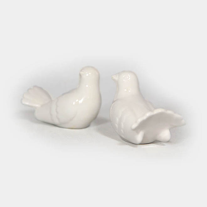 weißes, glänzendes Tauben-Paar aus Keramik
