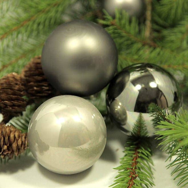 Deko-Set Grau-Mix drei verschieden farbige Kugeln