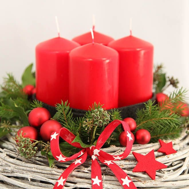 Adventskranz Klassich Rot Jetzt Bei Dekorundum Bestellen