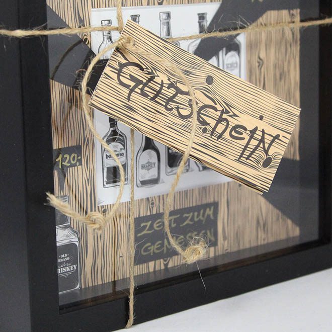 Gutschein zum Geburtstag - Sonderanfertigung "Whisky" 4 Schwarzer Gutschein-Rahmen als Sonderanfertigung zum Geburtstag für eine Whisky-Probe